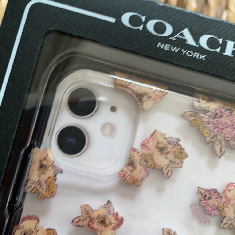 NWT! Coach IPHONE 11 Phone Case - Picture 6 of 6